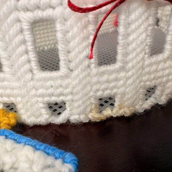 Complete Bucilla Snowman Christmas Candy Dish Plastic Canvas + Church Coasters - Picture 7 of 12